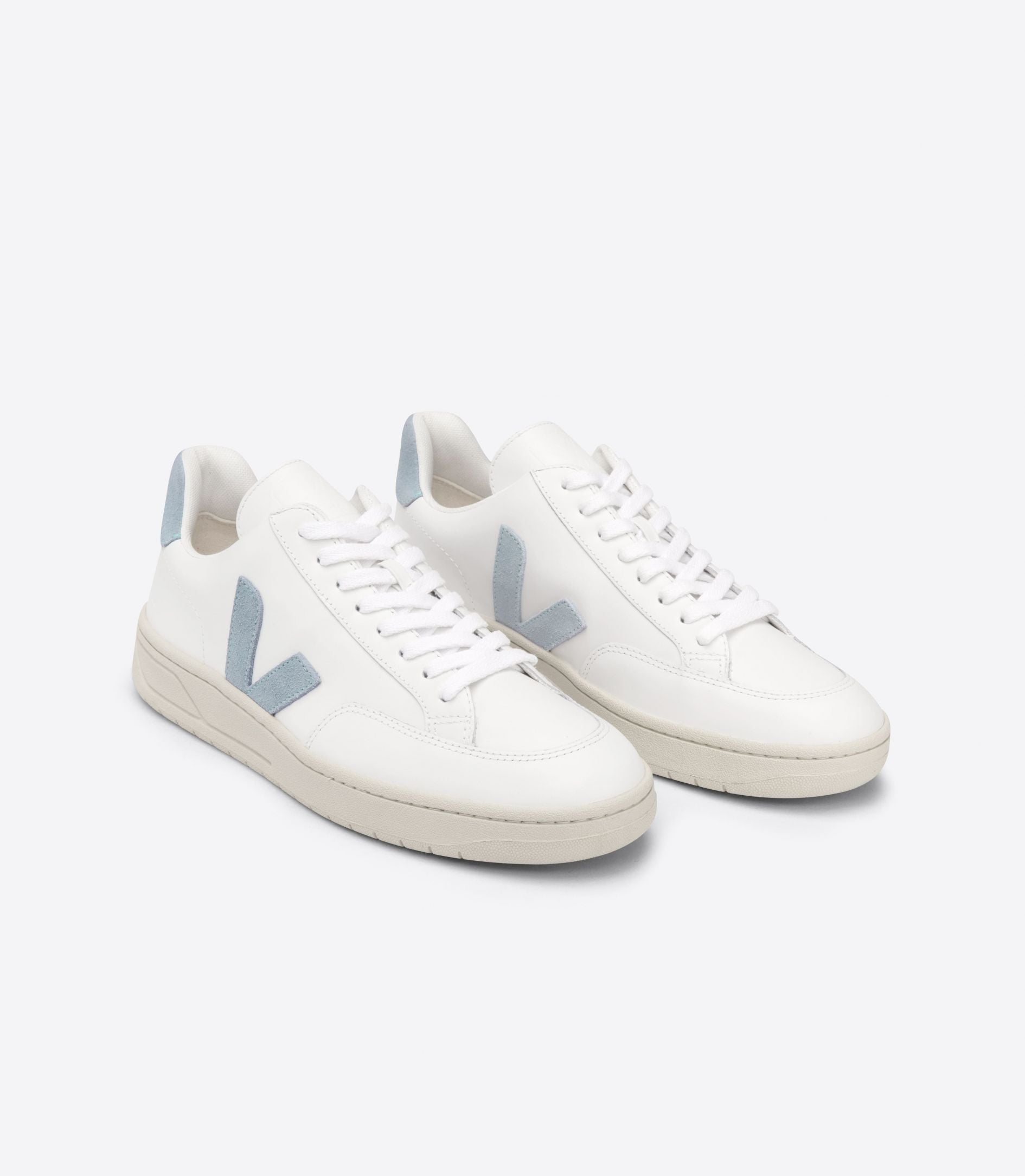 BASKETS VEJA V12  - EXTRA WHITE STEEL